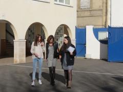 Visite des lieux par les élèves du Lycée.